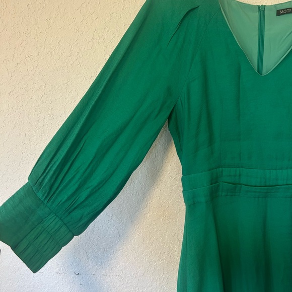 Vintage Inspired MOTF Vibrant Green Long Sleeve Dress with Lining Size X-Small - Picture 2 of 9